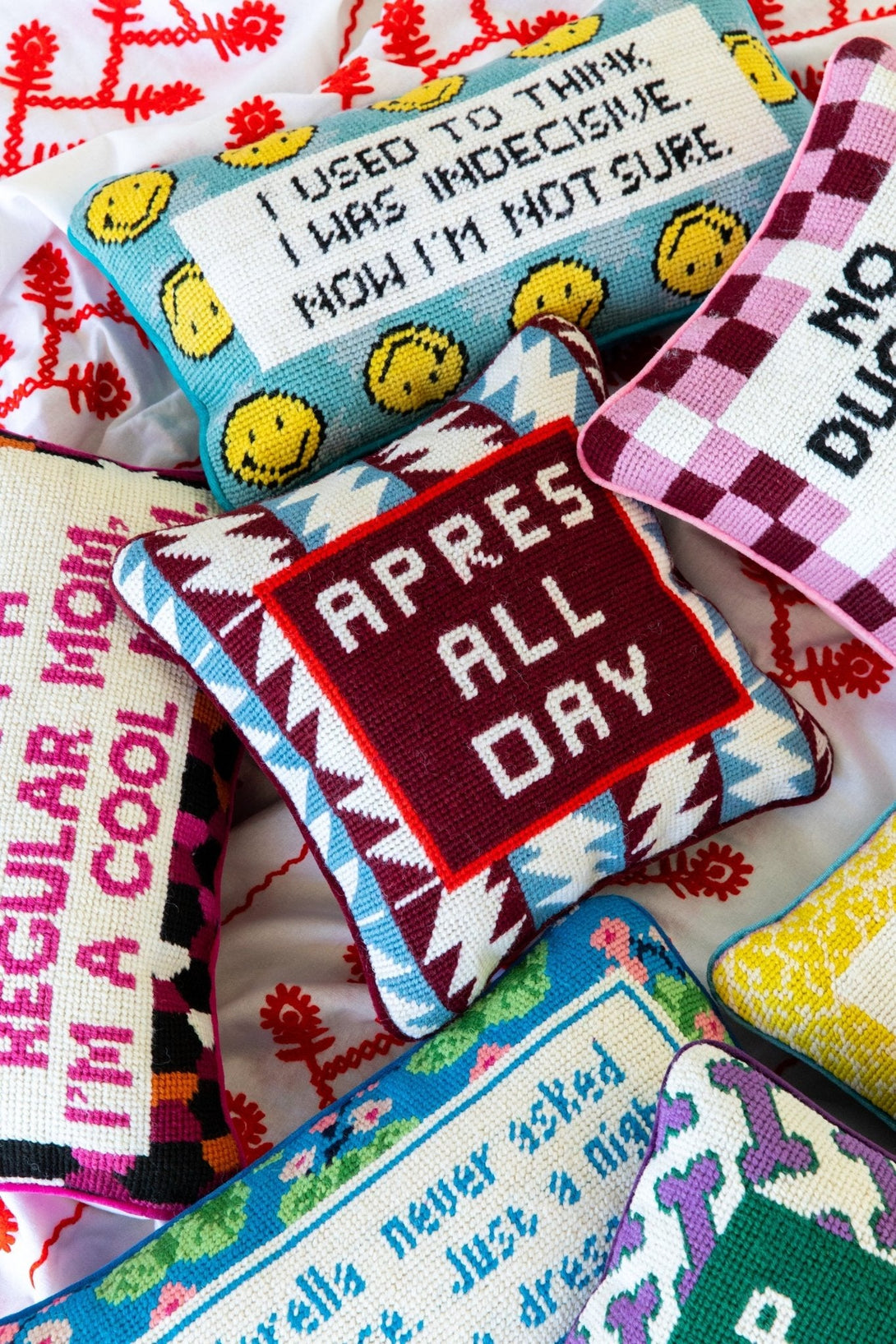 Apres Ski Needlepoint Pillow - Angelwreaths