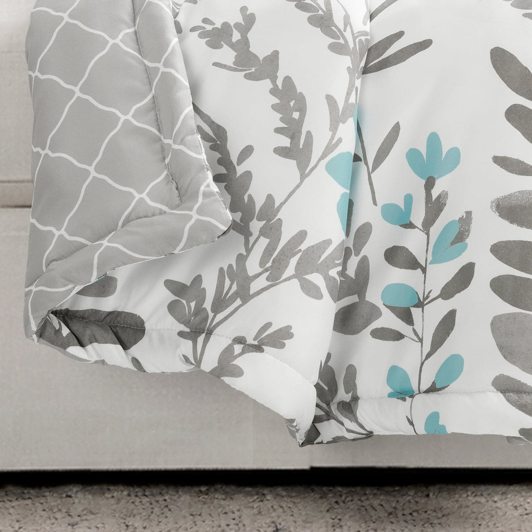 Aprile Reversible Throw Blanket - Angelwreaths