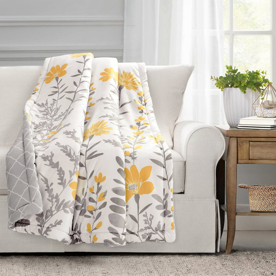Aprile Reversible Throw Blanket - Angelwreaths